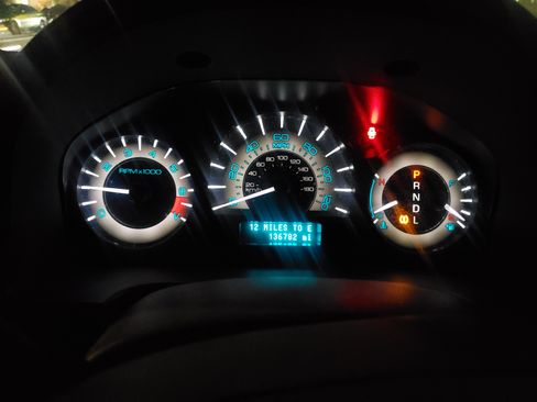 Used 2010 Mercury Milan Premier image 11