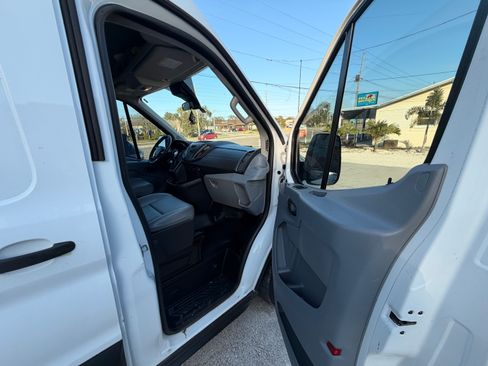 Used 2019 Ford Transit 150 130 Medium Roof image 2