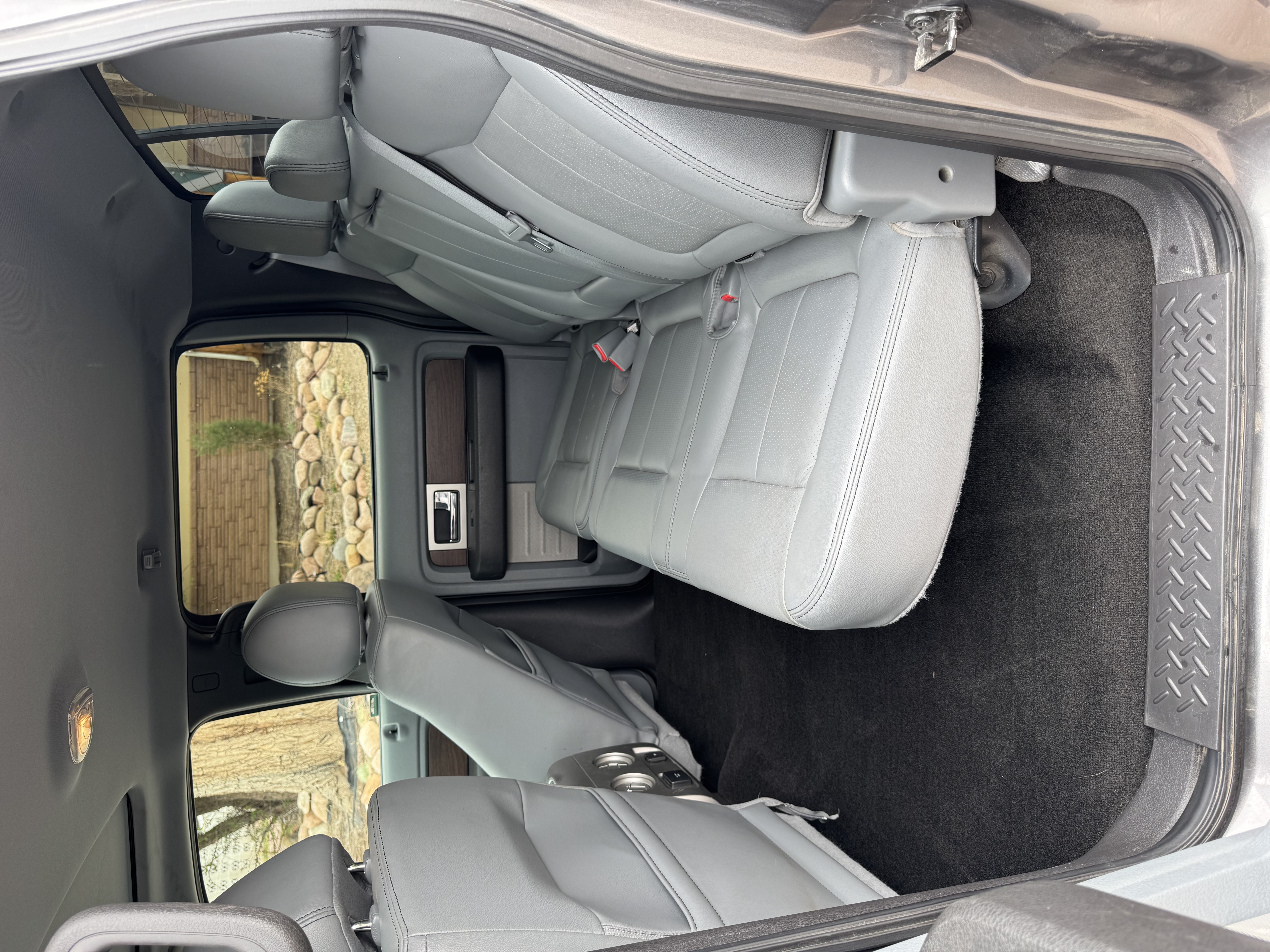 Used 2014 Ford F150 Lariat w/ Equipment Group 502A Luxury AWD/4WD image 12