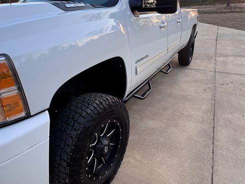 Used 2012 Chevrolet Silverado 2500 LT w/ Z71 Appearance Package image 5