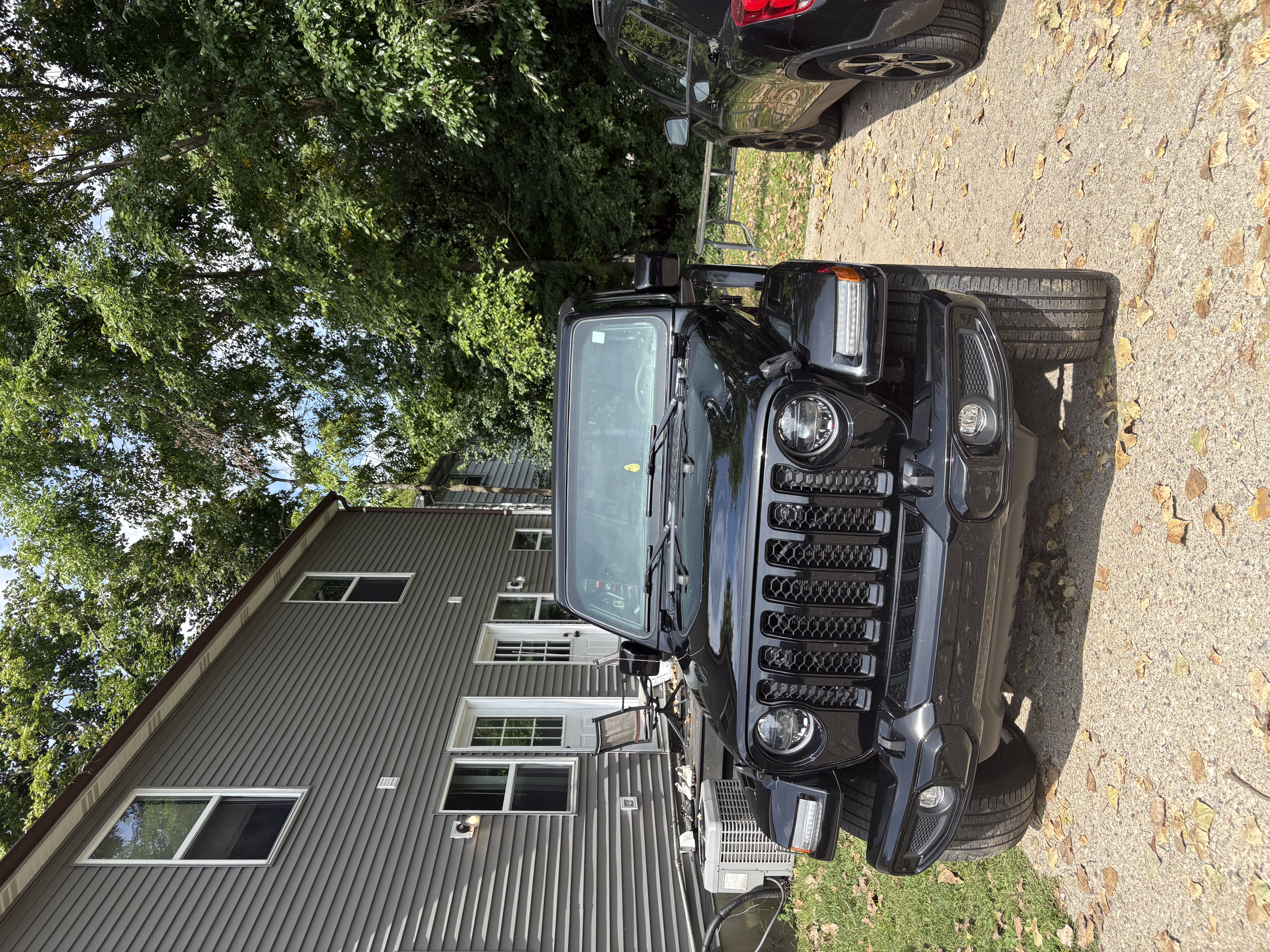 Used 2023 Jeep Gladiator Overland AWD/4WD image 13