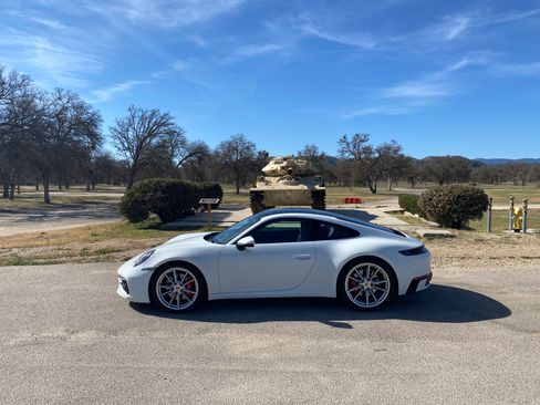 Used 2022 Porsche 911 Carrera S image 10