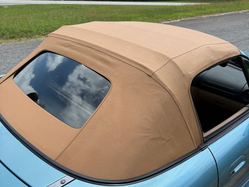 Used 2001 MAZDA MX-5 Miata LS RWD image 18