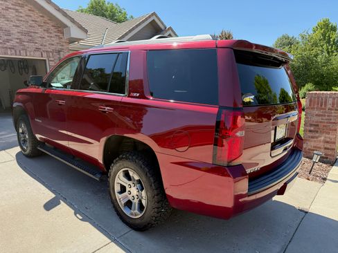Used 2016 Chevrolet Tahoe LT w/ Luxury Package AWD/4WD image 4
