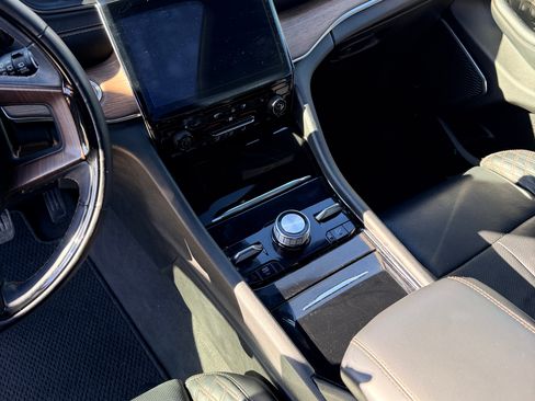 Used 2022 Jeep Grand Cherokee Summit w/ Adv Protech Group IV image 14