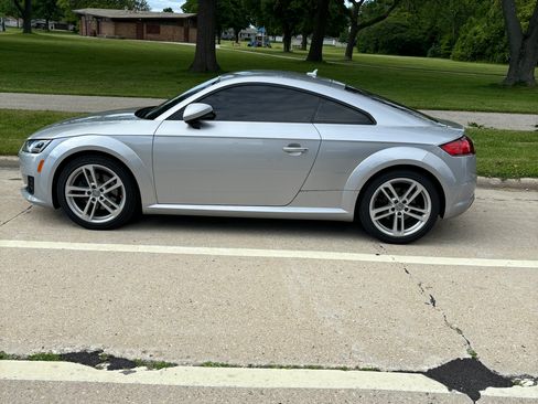 Used 2016 Audi TT 2.0T w/ Technology Package image 5