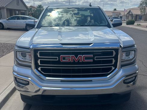 Used 2018 GMC Sierra 1500 SLE w/ SLE Value Package RWD image 4