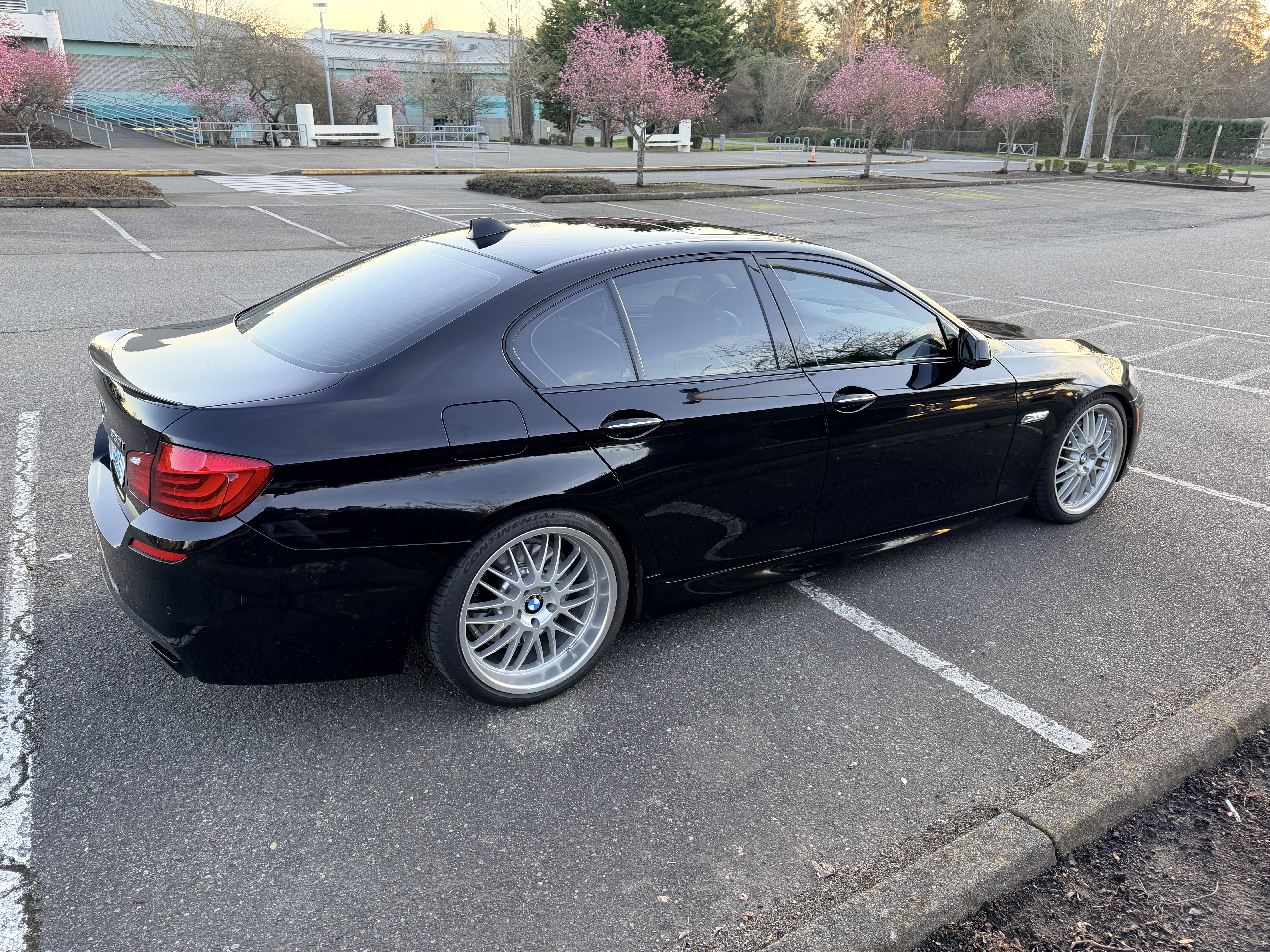 Used 2011 BMW 550i Sedan RWD image 12