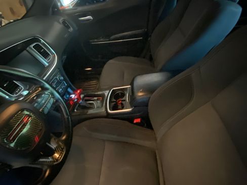 Used 2016 Dodge Charger R/T RWD image 29