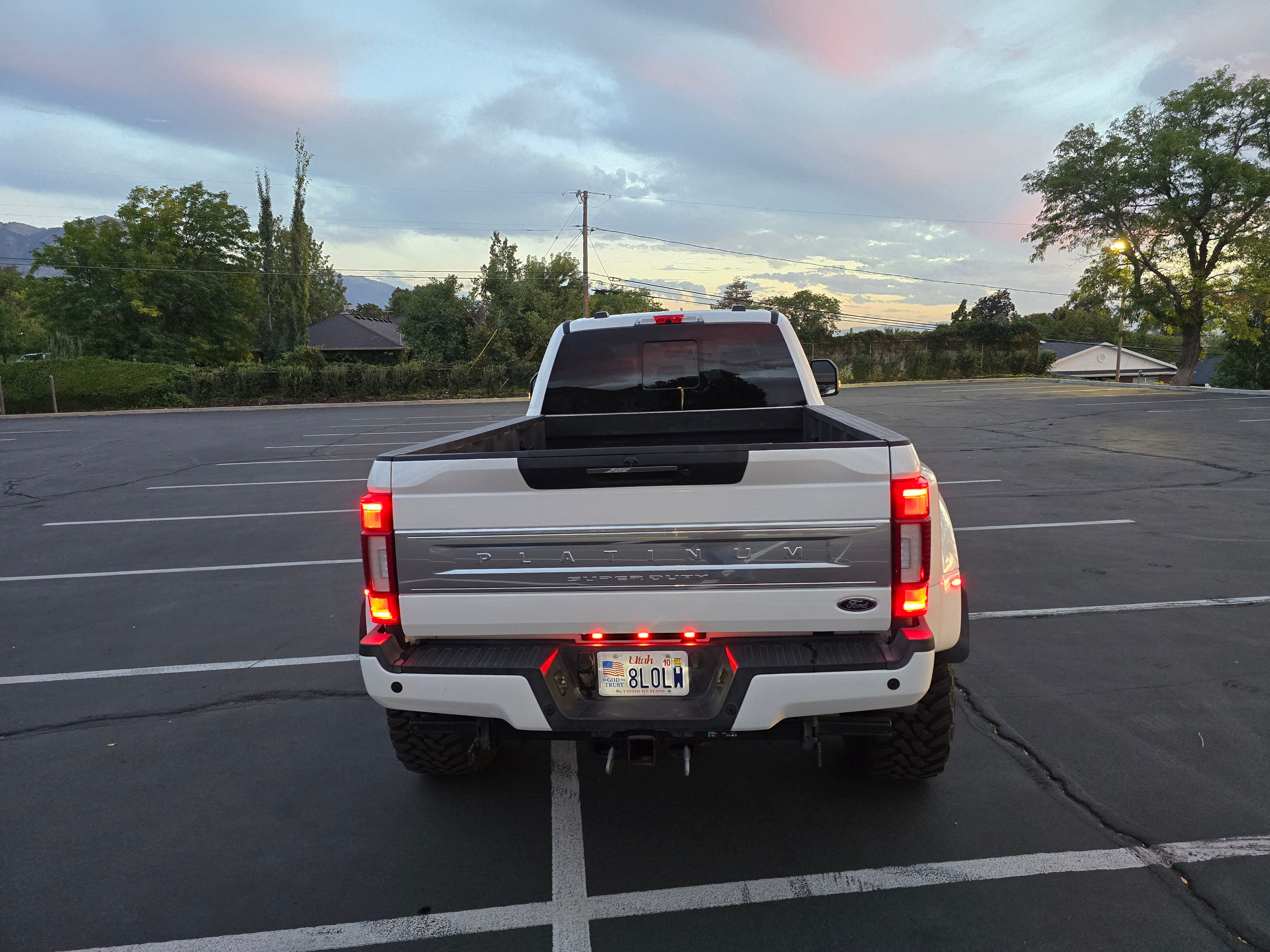Used 2020 Ford F450 Platinum w/ FX4 Off-Road Package AWD/4WD image 24