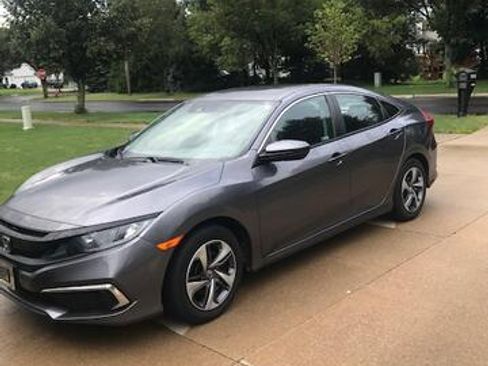 Used 2019 Honda Civic LX image 2