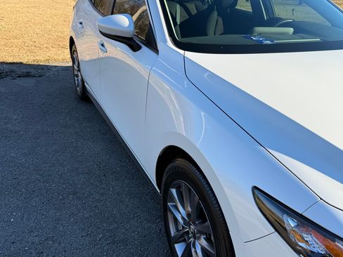 Used 2024 MAZDA MAZDA3 s image 4