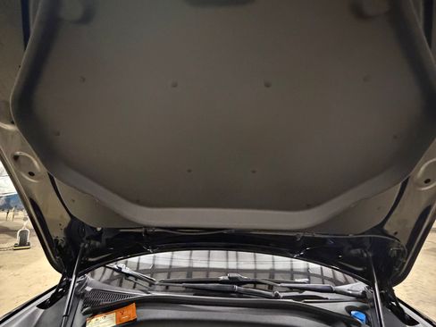 Used 2015 Tesla Model S 85 image 11