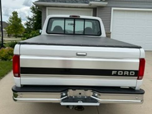 Used 1994 Ford F150 XL RWD image 5