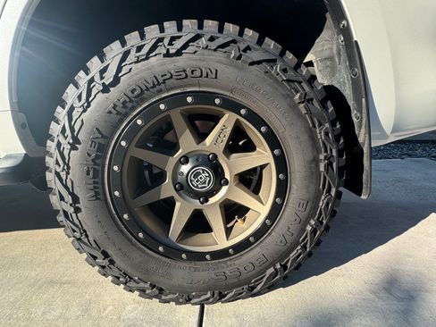Used 2021 Toyota Land Cruiser AWD/4WD image 20