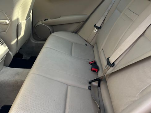 Used 2014 Mercedes-Benz C 250 Sedan image 9