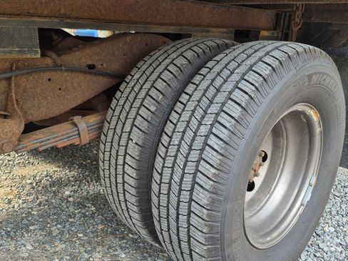 Used 2006 Ford E-350 and Econoline 350 Super Duty image 6