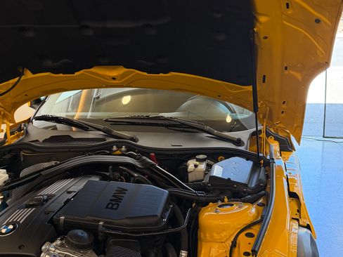 Used 2011 BMW Z4 sDrive35is RWD image 18