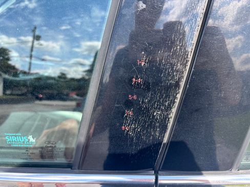 Used 2016 Ford Fusion SE w/ Equipment Group 202A image 12