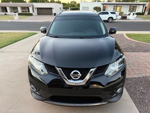 Used 2014 Nissan Rogue SL w/ SL Premium Package FWD image 2