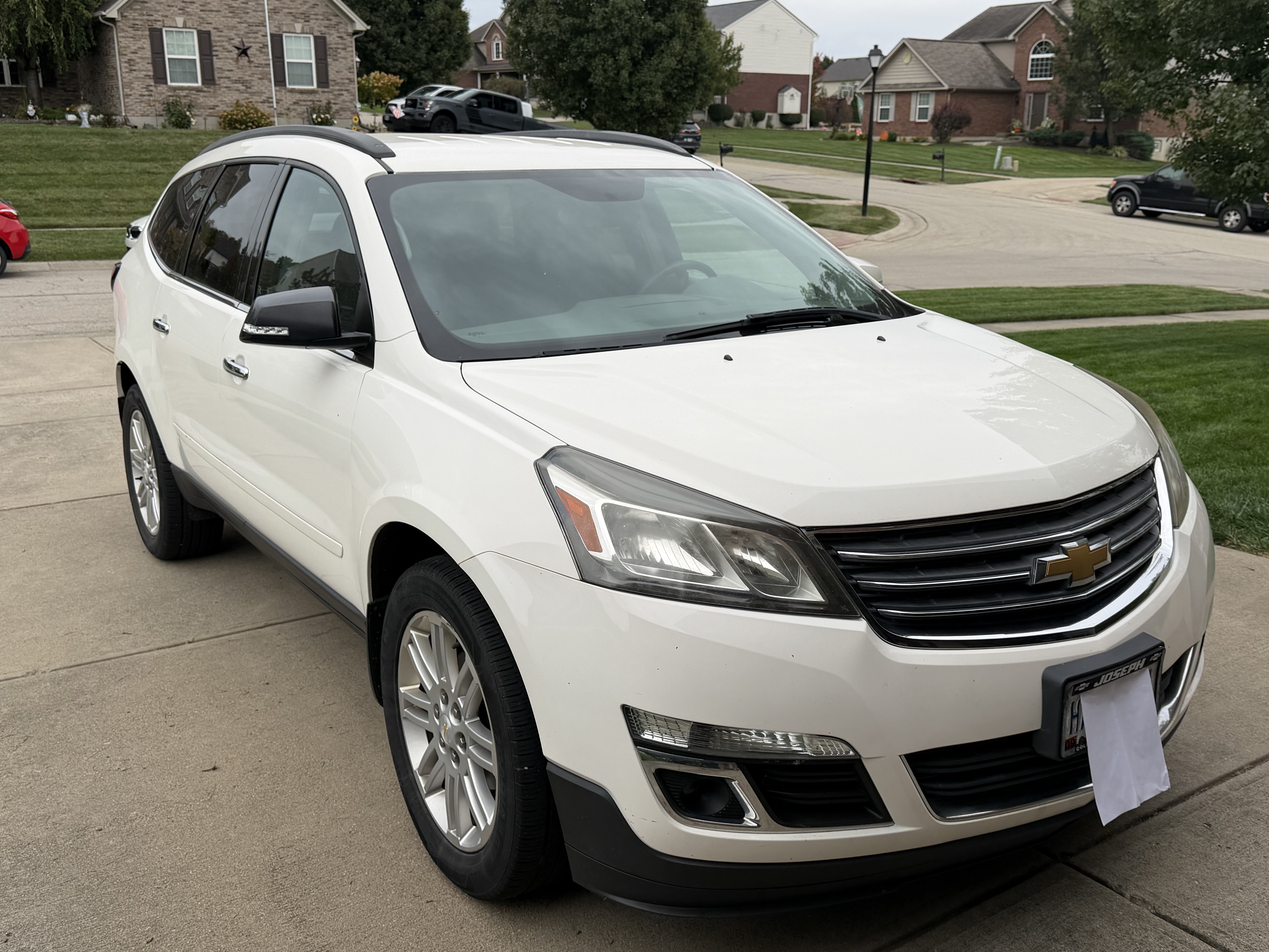 Used 2015 Chevrolet Traverse LT w/ Style and Technology Package FWD image 4