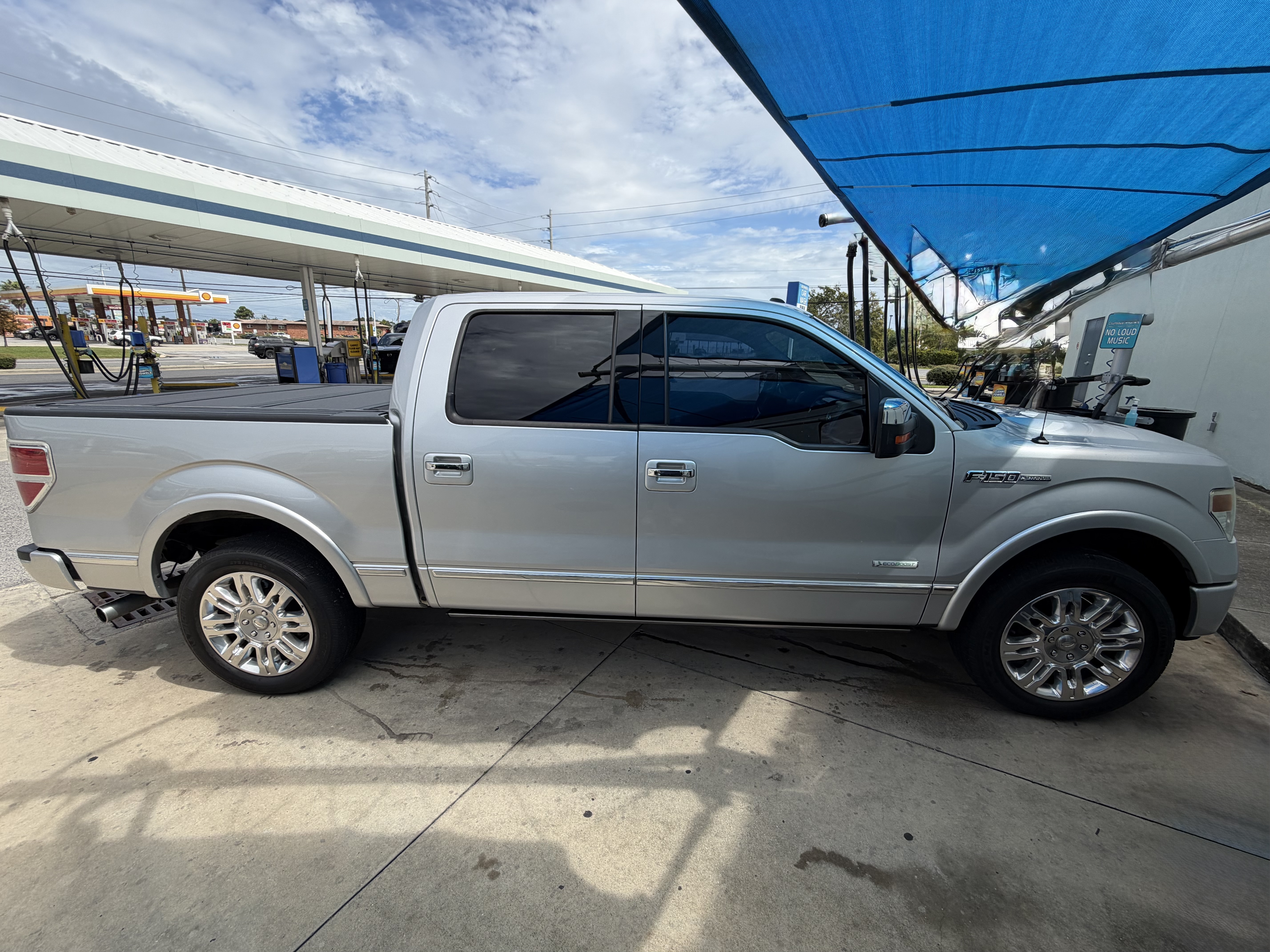 Used 2013 Ford F150 Platinum RWD image 2
