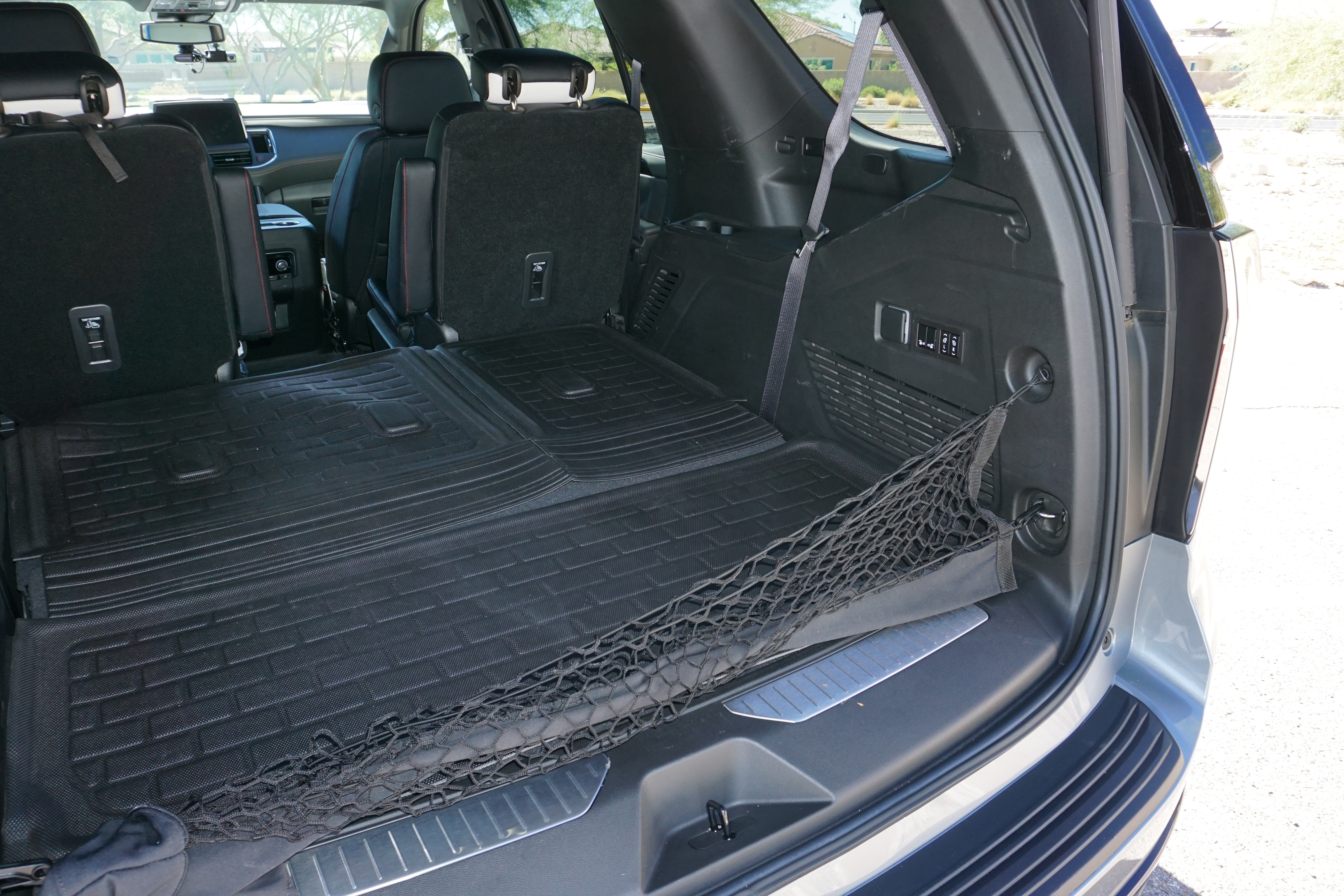 Used 2023 Chevrolet Tahoe RST w/ RST Performance Edition AWD/4WD image 15