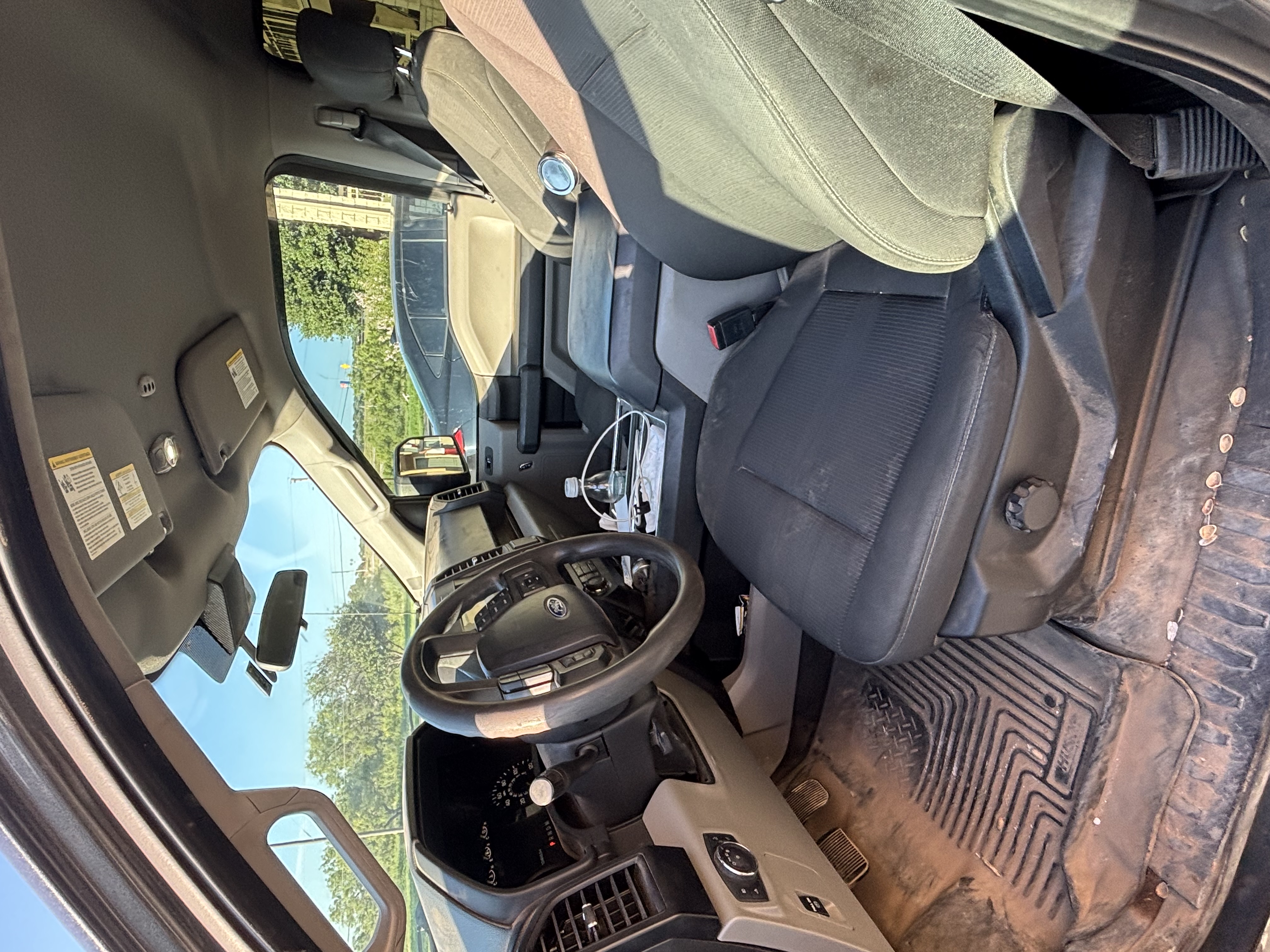 Used 2019 Ford F150 XL w/ Equipment Group 101A Mid RWD image 9