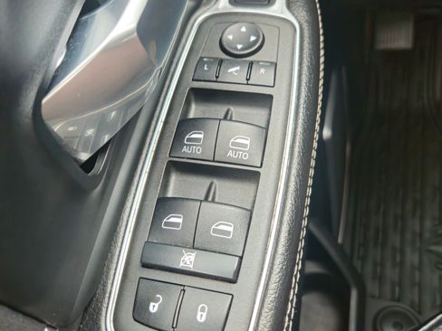 Used 2022 RAM 3500 Laramie image 9