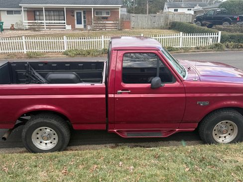 Used 1994 Ford F150 2WD Regular Cab image 9