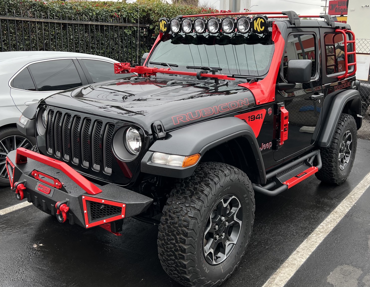 Used 2023 Jeep Wrangler Rubicon w/ Cold Weather Group AWD/4WD image 1