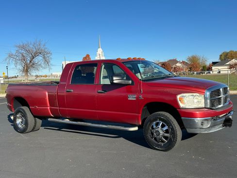 Used 2007 Dodge Ram 3500 Truck SLT w/ Light Group image 2