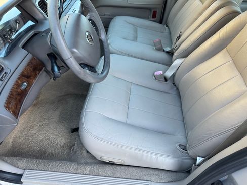 Used 2010 Mercury Grand Marquis LS image 6