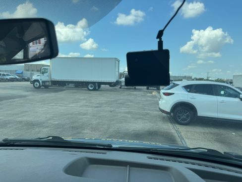 Used 2014 Chevrolet Express 4500 w/ Shuttle Bus Package image 15