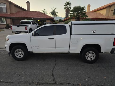 Used 2017 Chevrolet Colorado W/T w/ WT Convenience Package image 1