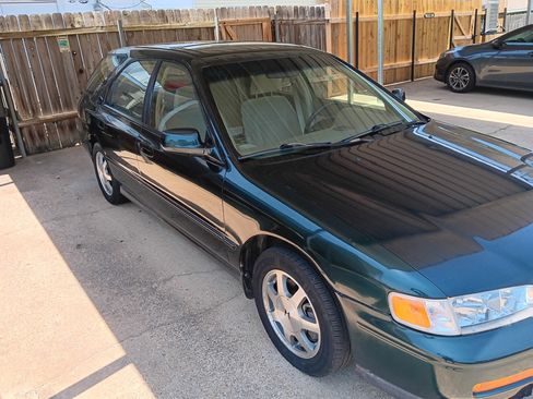 Used 1995 Honda Accord EX image 2