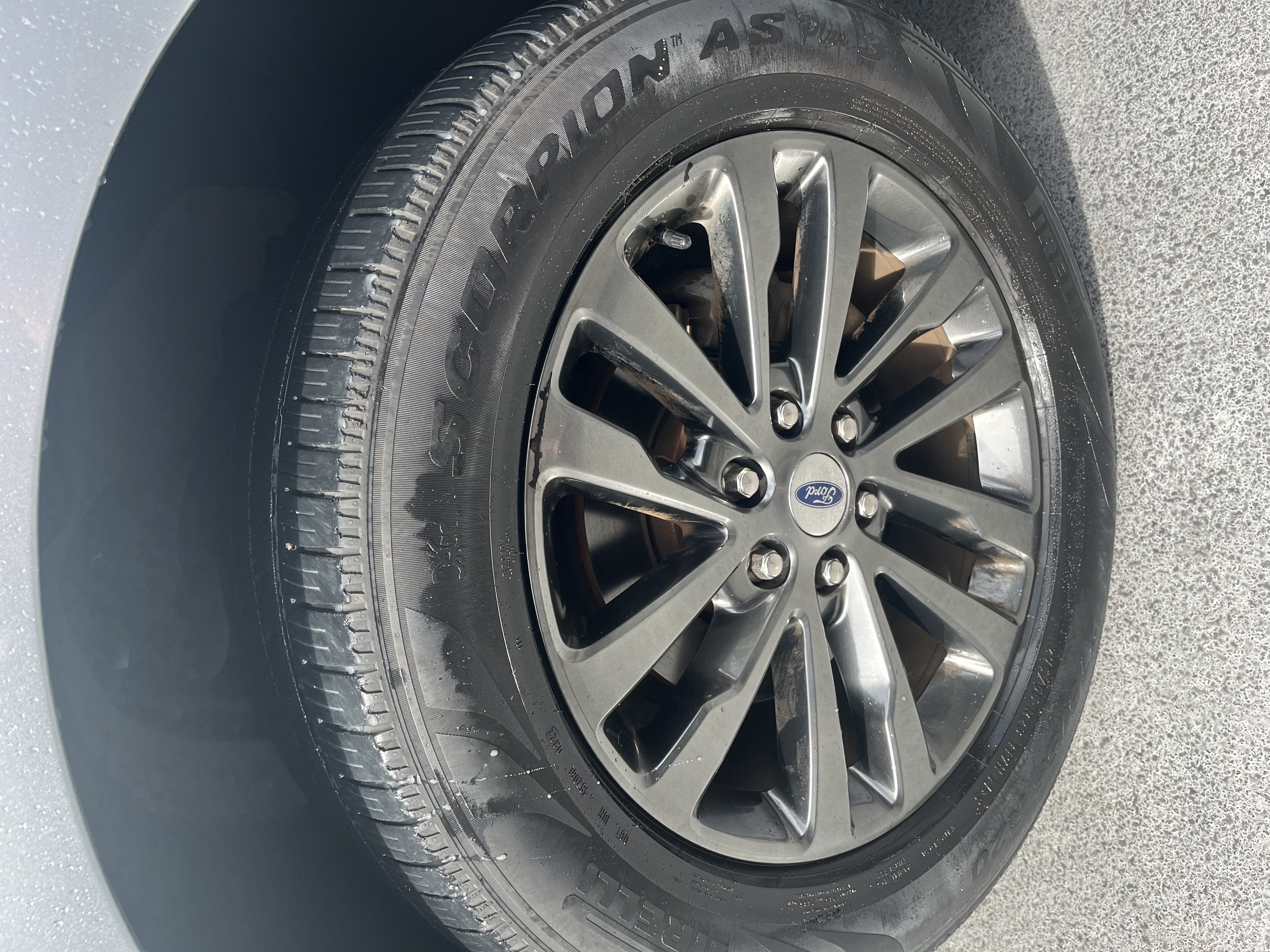 Used 2020 Ford Expedition Max Limited RWD image 4