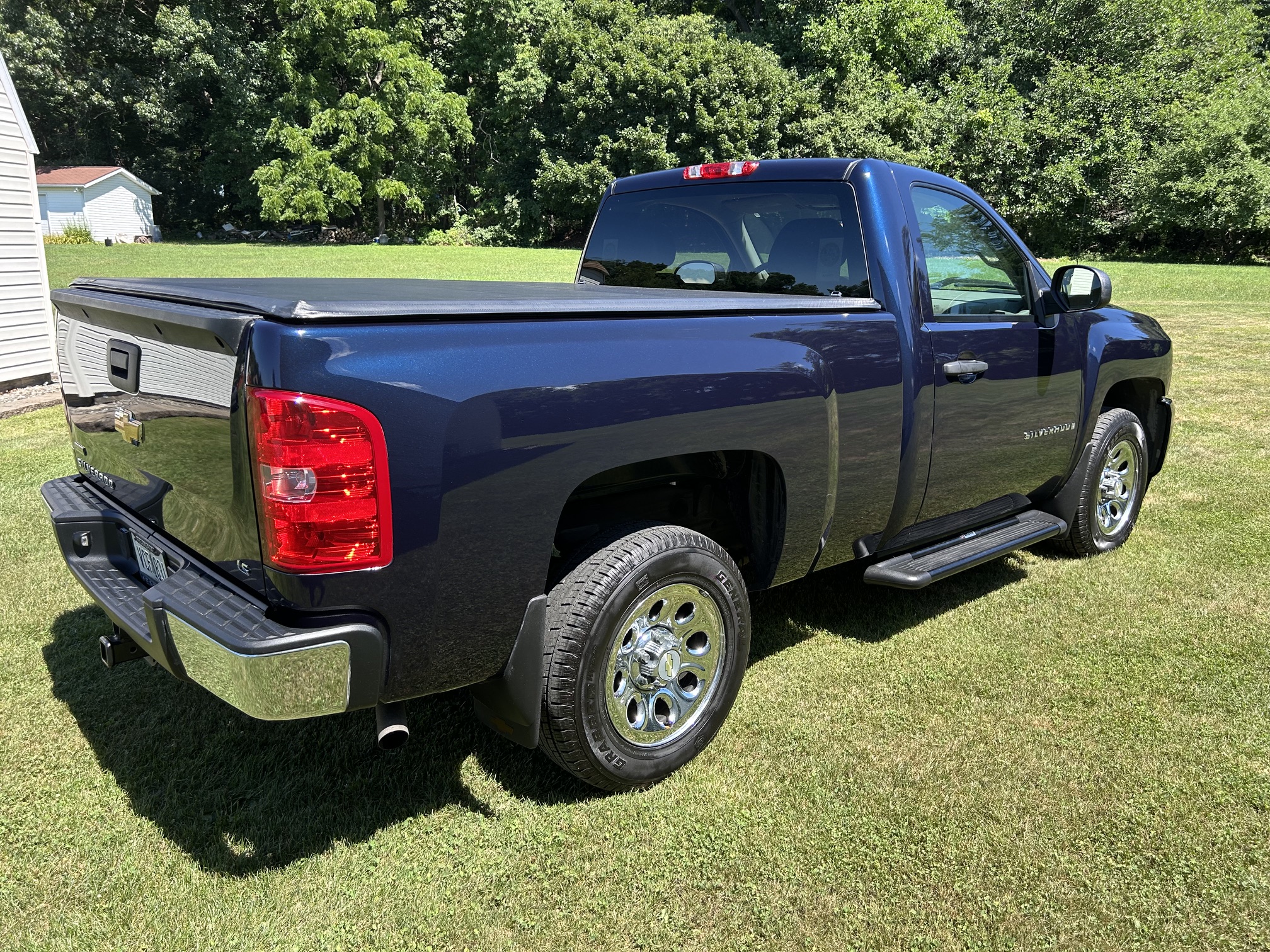 Used 2008 Chevrolet Silverado 1500 W/T w/ LS Package RWD image 2