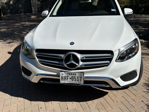 Used 2016 Mercedes-Benz GLC 300 image 4