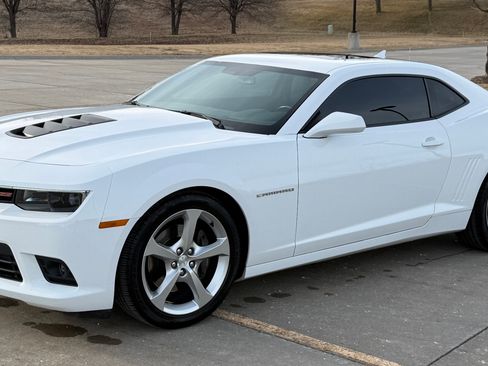 Used 2015 Chevrolet Camaro SS w/ RS Package image 16