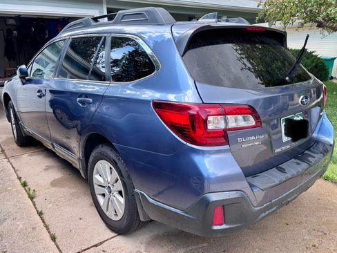 Used 2018 Subaru Outback 2.5i Premium AWD/4WD image 4