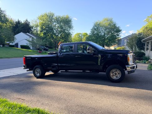 Used 2023 Ford F250 XL w/ XL Off-Road Package image 4