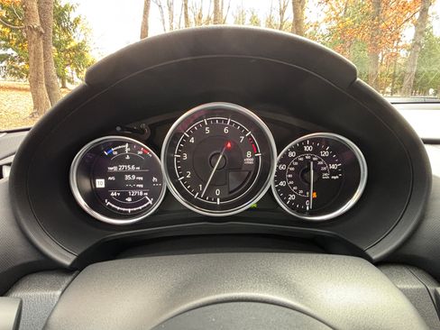 Used 2022 MAZDA MX-5 Miata RF Grand Touring RWD image 12