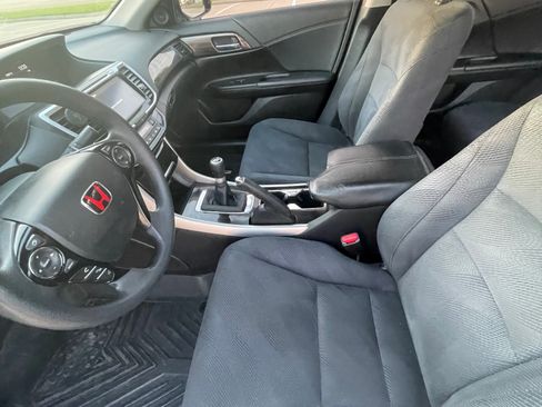Used 2016 Honda Accord EX image 22