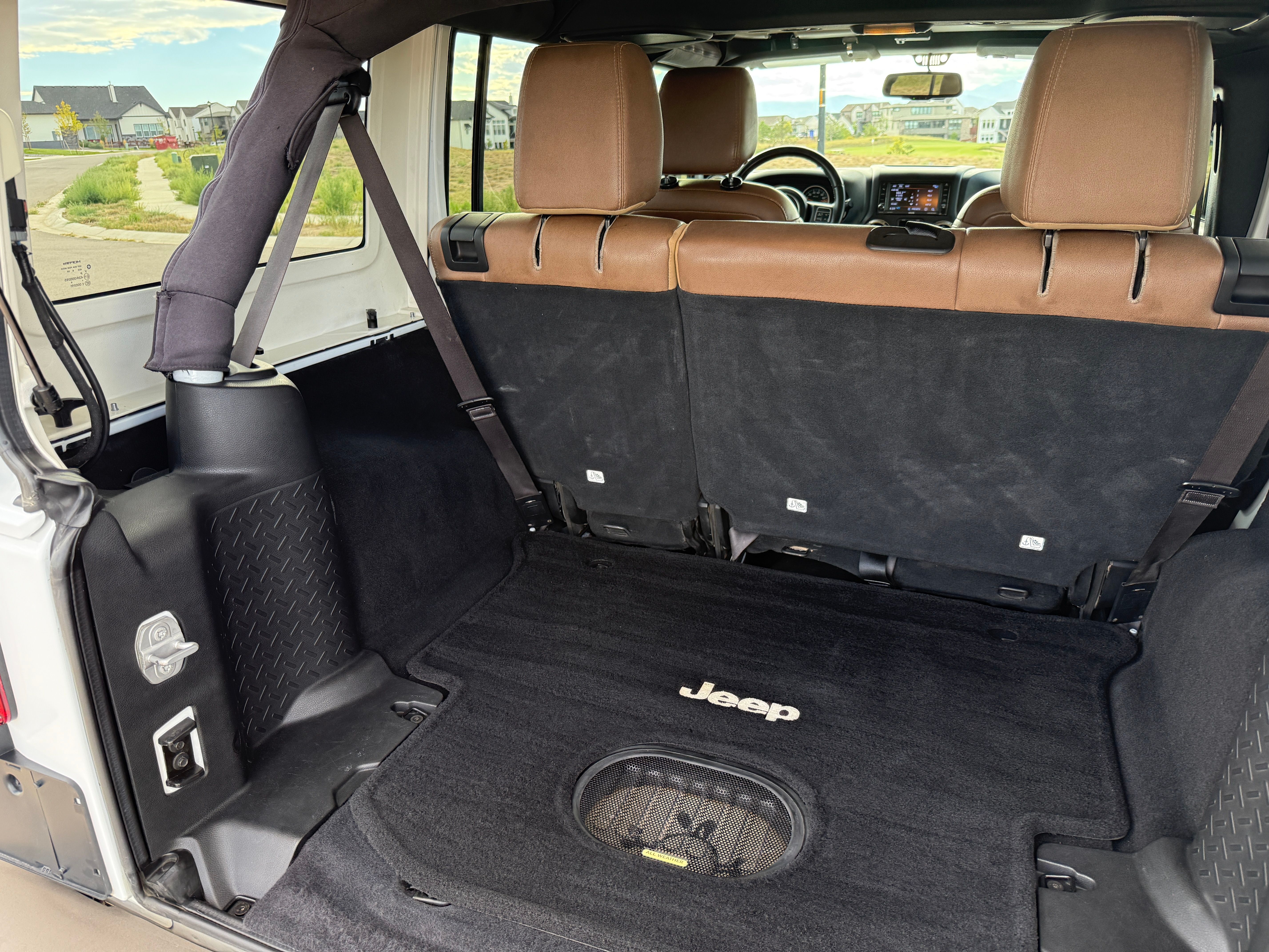 Used 2017 Jeep Wrangler Unlimited Sahara AWD/4WD image 23