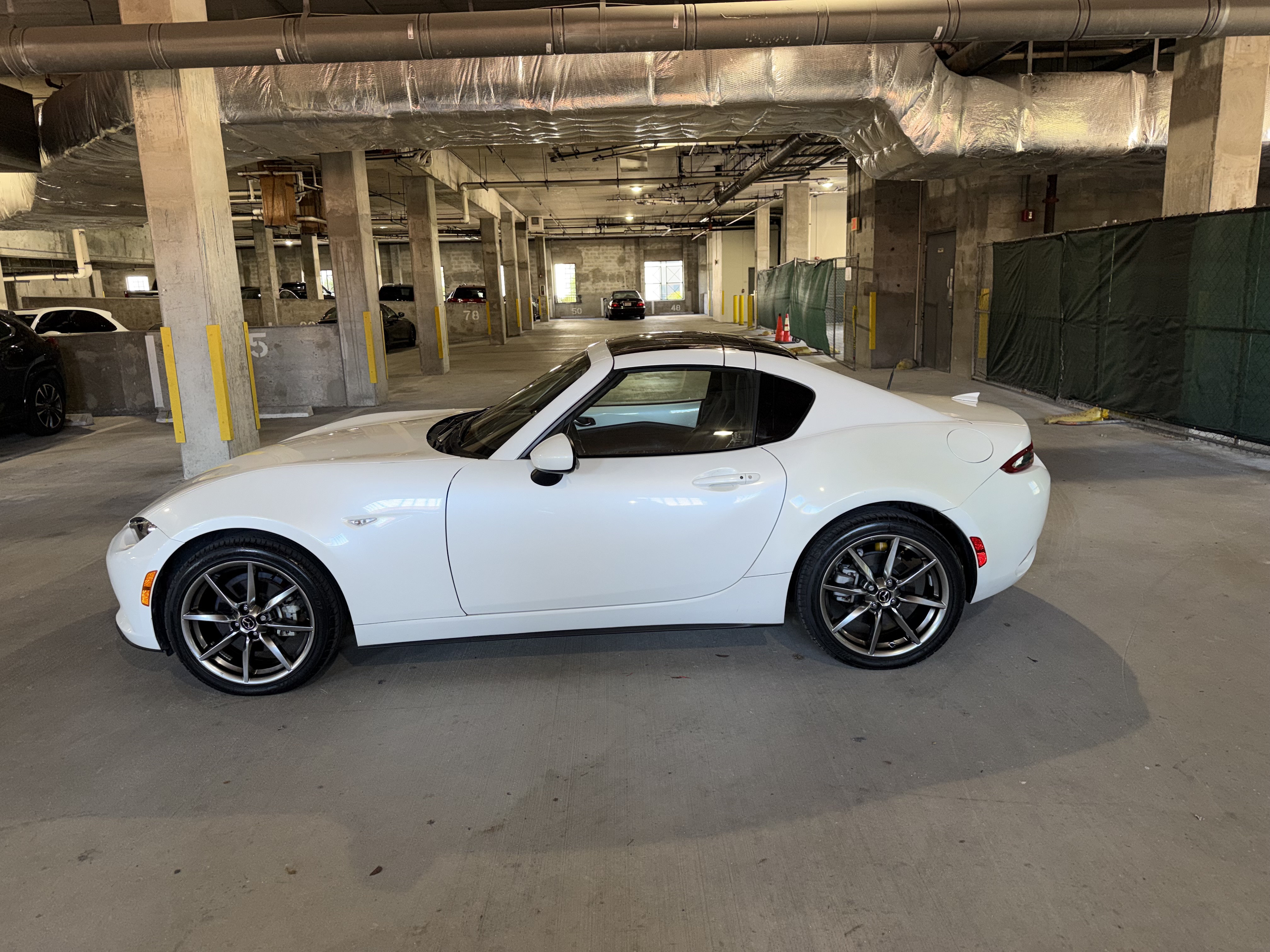 Used 2022 MAZDA MX-5 Miata RF Grand Touring RWD image 1