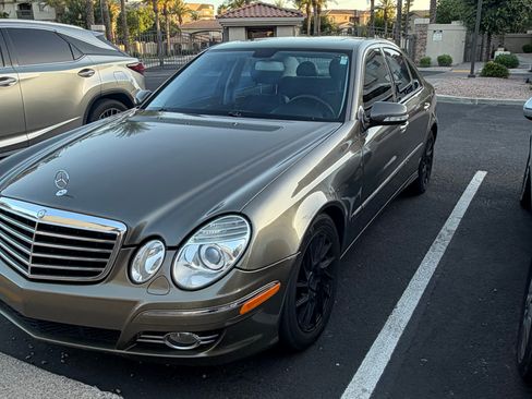 Used 2008 Mercedes-Benz E 350 4MATIC Sedan image 10