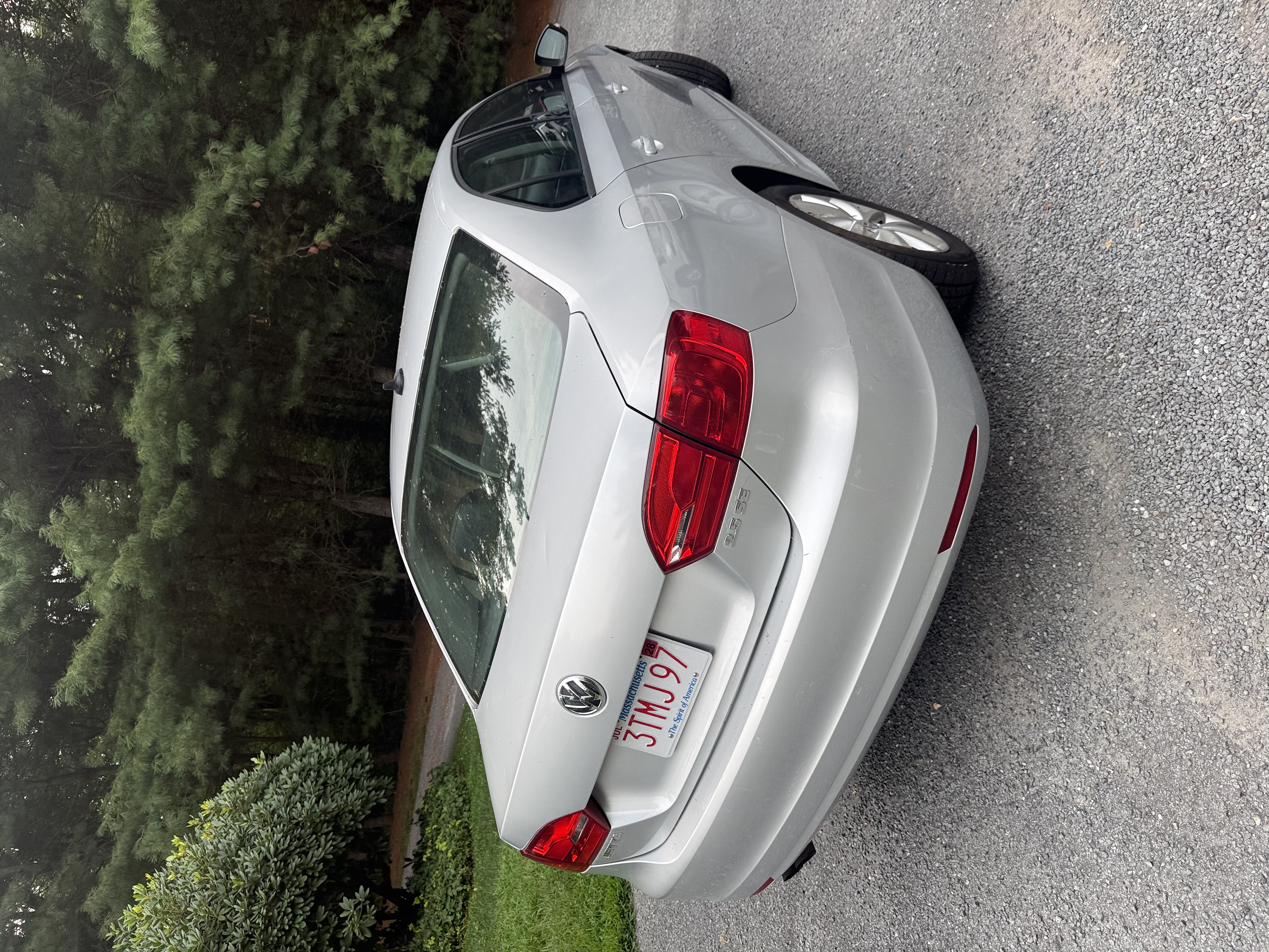 Used 2011 Volkswagen Jetta SE FWD image 6