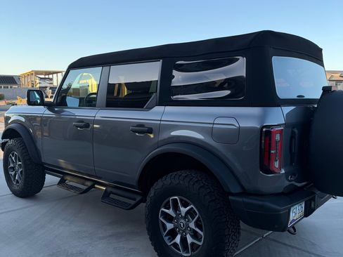 Used 2024 Ford Bronco Badlands AWD/4WD image 2