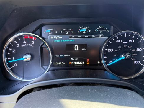 Used 2018 Ford F350 Lariat w/ Chrome Package image 13